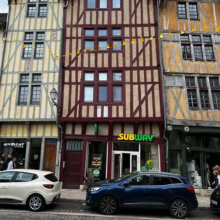 Duplex - Hyper Centre Apartment